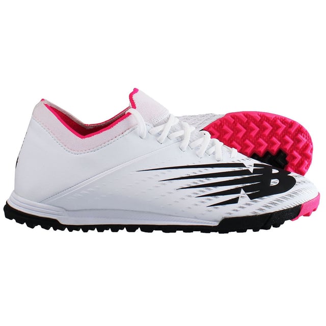New balance soccer hotsell cleats mens red