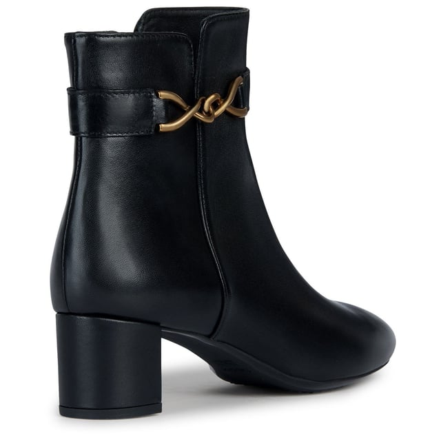 Pheby 50 is a lightweight breathable ankle boot for women with a refined feminine aesthetic. It has been crafted from nappa and embellished with a chic decorative detail, making it suitable for office-appropriate looks and evening ensembles alike.