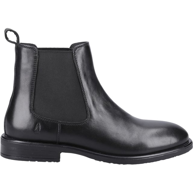 A classic leather chelsea boot, the Viola features a memory foam comfort insole, breathable lining and a flexible sole so it's the perfect choice for every day style