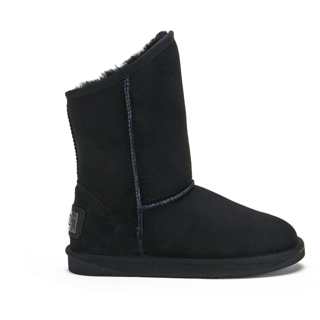 Suede finish
100% Grade A EcoTan twin face sheepskin
Shearling lining
EVA/Rubber sole