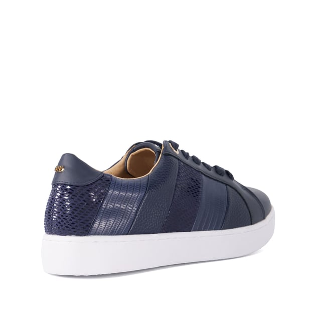 Designed with a high-shine finish, sporty silhouette and flatform sole, Eilans is a lace-up trainer you'll want to wear every day. Finished with our signature branding on the heel and padded cuffs for extra comfort, this statement round-toed style pairs perfectly with daytime outfits.