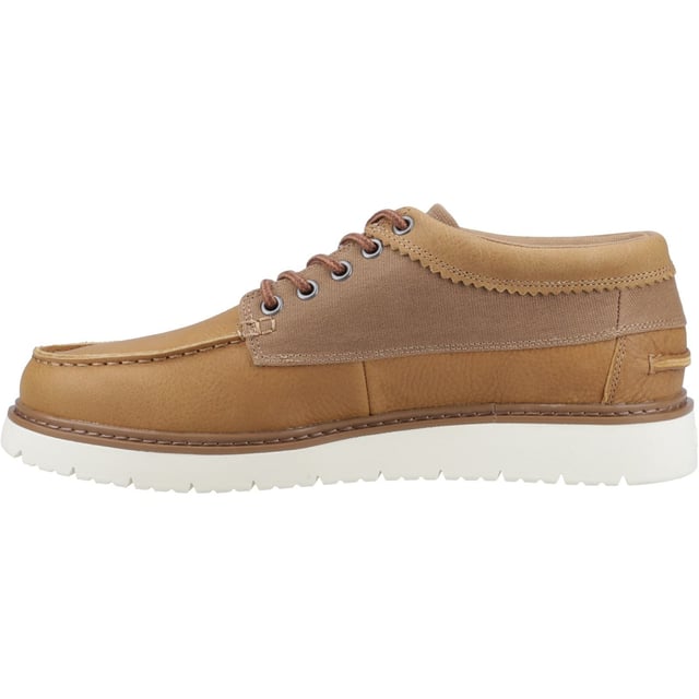 The Forrest features TOMS signature TRVL LITE technology for an ultra-lightweight feel, with OrthoLite insoles for maximum comfort, and high-quality leather for style and durability. Travel-ready and everyday-approved.