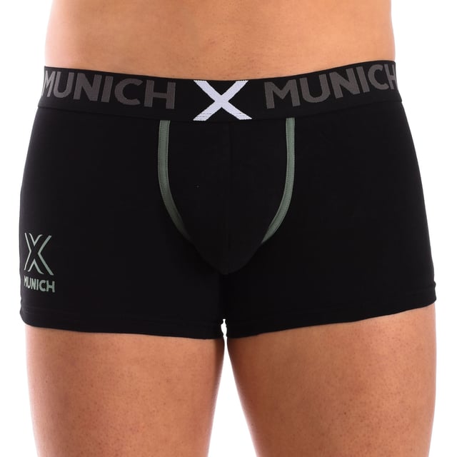 Pack-2 Bóxers de la marca Munich.
Cinturilla de goma elástica, con el nombre de la firma bordado. 
Tejido cómodo y transpirable.
Frontal anatómico, con capacidad de sujetar sin apretar.
Costuras vistas a tono.

 Composición: 95% Algodón, 5% Elastáno
 Cuidados:
Lavar a máquina a máximo 30º
No usar lejía
No lavar en seco.
No permite plancha ni secadora.