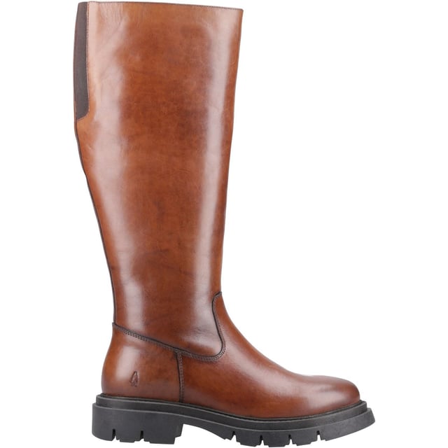 Met een klassieke look en een bovenwerk van kwaliteitsleer is deze laars perfect voor koudere dagen, met een knusse voering van textiel voor warmte en een flexibele, duurzame zool blijf je comfortabel en warm terwijl je er op je best uitziet.