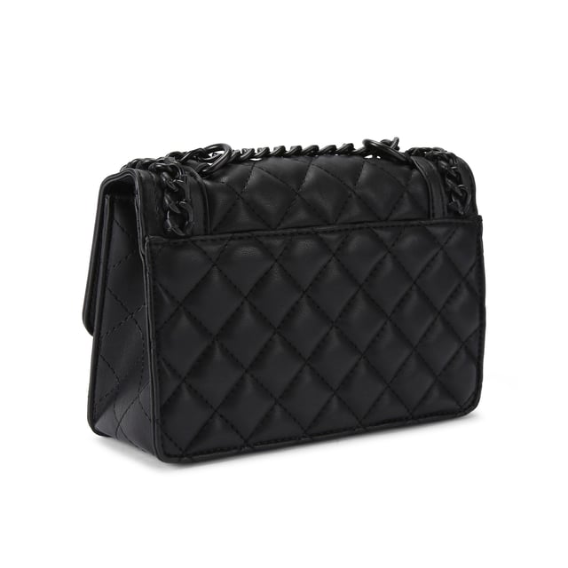 The Mini Bailey Drench Cross Body is crafted in black with quilted effect. There is a black chain trim as well as a black branded plate closure.