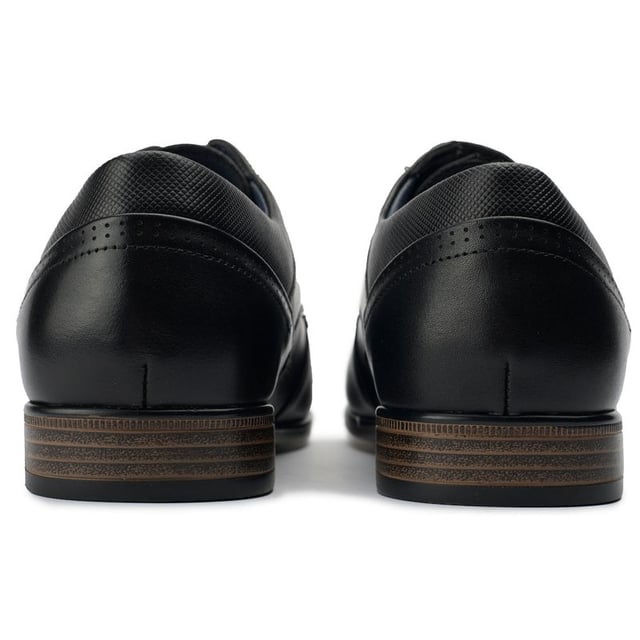 Enjoy Sleek Sophistication With The Soletrader Hyde Derby. Exclusively Crafted For Discerning Tastes, These Lace-up Smart Shoes Marry Expert Craftsmanship With Modern Style. The Polished Leather Uppers Ensure A Luxurious Appearance While The Sleek Sole Provides A Steady Stride. Whether You're Headed To The Office Or A Night Out, Every Step In These Handmade Soletrader Shoes Radiates Refined Elegance.