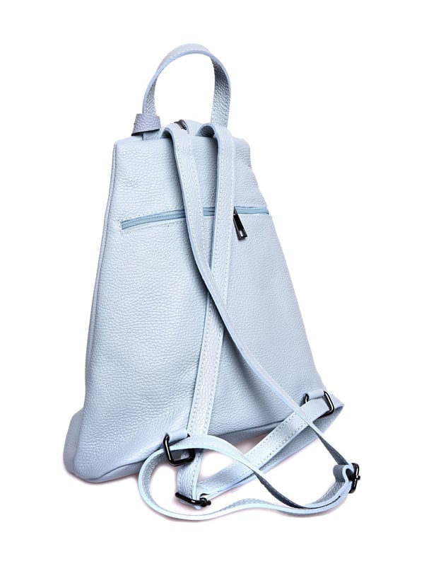 Ryggsäck
100% nötkött läder
Enkelt handtag på ovansidan
Dragkedja upptill, kan vikas ihop med magnetisk snäpplås
Invändig ficka med dragkedja
Bakficka med dragkedja
Två justerbara axelremmar
Mått: 38x30x14 cm