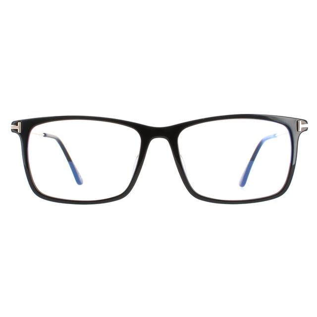 Tom Ford Rectangle Mens Shiny Black FT5758-F-B Las FT5758-F-B son unas gafas rectangulares finas fabricadas en acetato ligero y adornadas con el logotipo de la T de Tom Ford en las patillas. Las lentes Blue Light Block ayudan a prevenir y reducir la fatiga ocular provocada por la exposición prolongada a la luz azul de los dispositivos digitales.