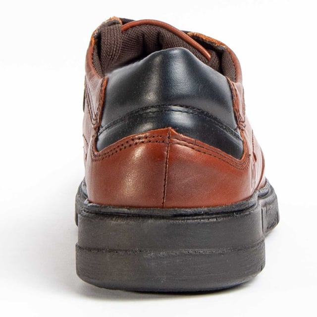 Garantía Purapiel, 10 años de garantía. Zapato de cordones para hombre. Fabricado en cuero 100% natural libre de Cromo VI. Materiales de máxima calidad. Suela de goma antideslizante. Membrana Waterproof. Plantilla acolchada. Fabricado por otras marca para nuestra marca.