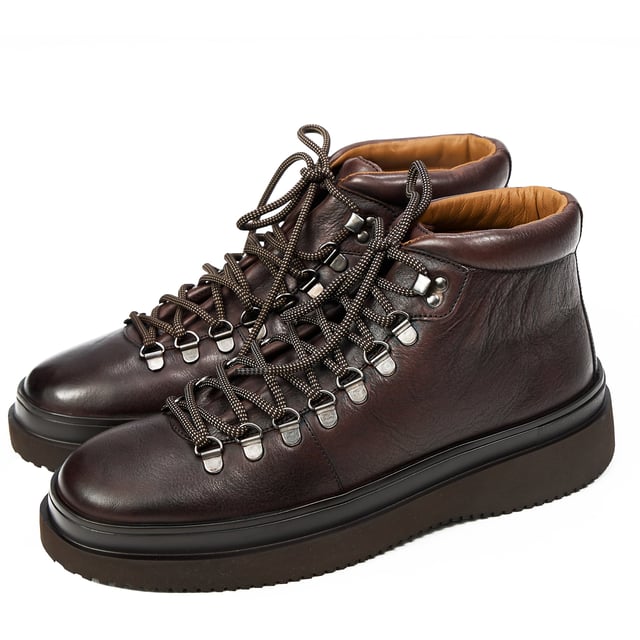 Erlebe Komfort und FunktionalitÃt neu definiert mit dem Wallace Wanderschuh in Schwarz. Der gepolsterte Schaftrand bietet maximalen Komfort und UnterstÃtzung, wÃhrend der spezielle Memoryfoam sich perfekt an Deine FuÃŸform anpasst und so fÃr ein individuelles TragegefÃhl sorgt. Die Schuhe sind ausgestattet mit EVA Sohlen, die hervorragende StoÃŸdÃmpfung und Haltbarkeit gewÃhrleisten und gleichzeitig super leicht sind.