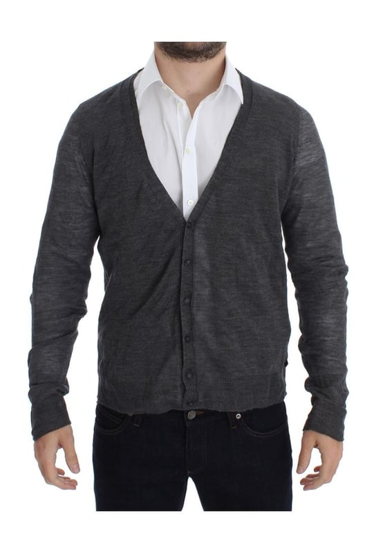 Merk: Costume National CNC
  Kleur: Grijs
  Materiaal: 42% Wol 40% Acryl 18% Metaal
  Model: Vest
  Sluiting: Volledige knoop
  Logo details
  Geslacht: Mannen
