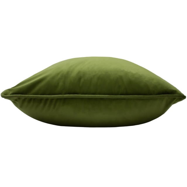 This luxurious plain velvet features a smart piped edge, perfect for adding a pop of colour to your living space.