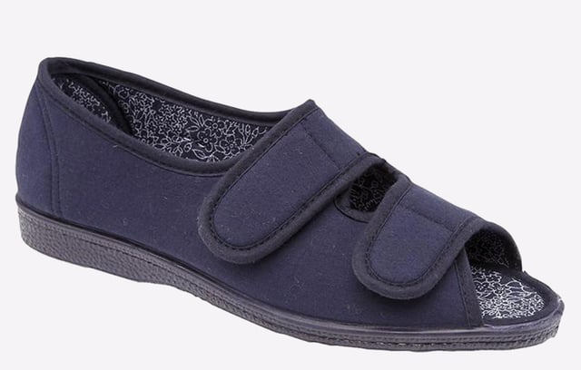 Perfect for casual wear that delivers on comfort, these Sleepers Geraldine shoes boast a secure dual touch fastening closure with a soft lining and padded footbed.- Cotton upper
- Extra wide fit
- Touch fastening closure
- Soft cotton lining
- Machine washable
- Vulcanised Rubber Sole
