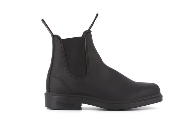 These Chisel Toe Unisex Black Boots are Made up by Premium leather upper material and rubber outsole material .it features lace up fastening and come up with various colors which gives attractive look to your feet and provide long lasting comfort