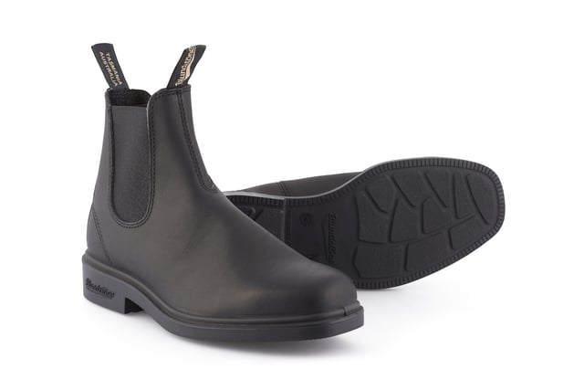 These Chisel Toe Unisex Black Boots are Made up by Premium leather upper material and rubber outsole material .it features lace up fastening and come up with various colors which gives attractive look to your feet and provide long lasting comfort