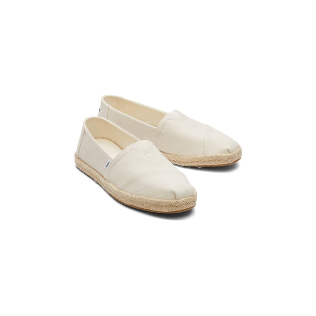 Unbeschwert und weltoffen. Unser Alpargata Rope bringt unbeschwerten Stil und ein umweltfreundliches Update zu unserem meistverkauften Slip-on.