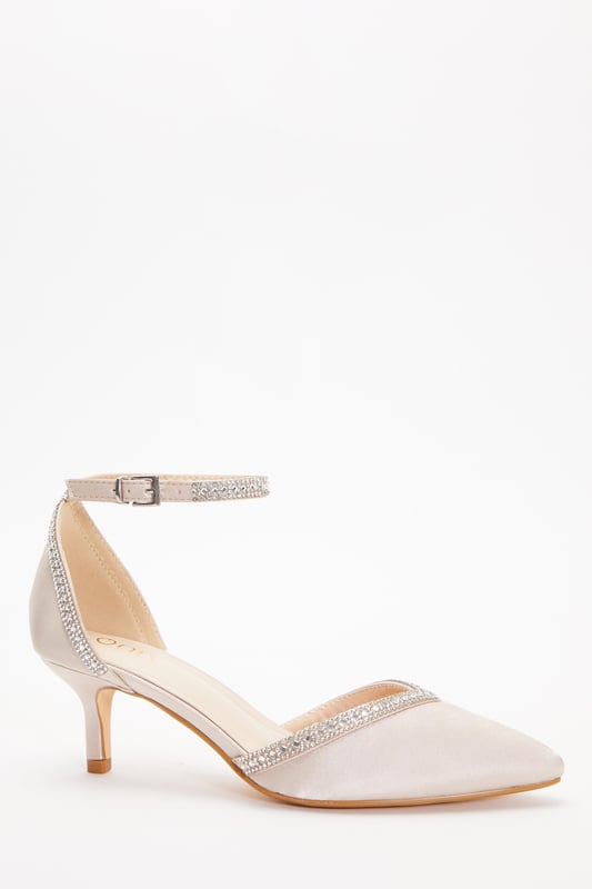 Champagne court cheap heels