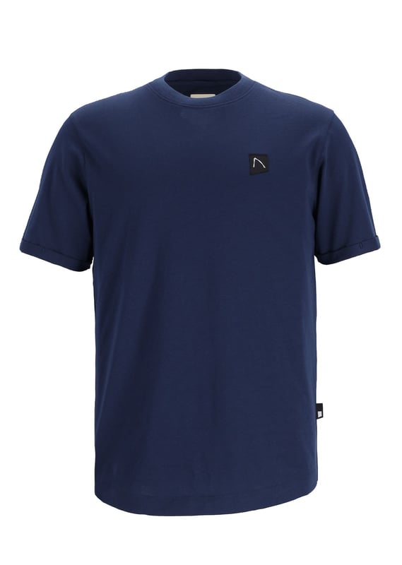 Das Bro ist ein Loose-Fit-T-Shirt mit charakteristischen CHASIN'-Details.