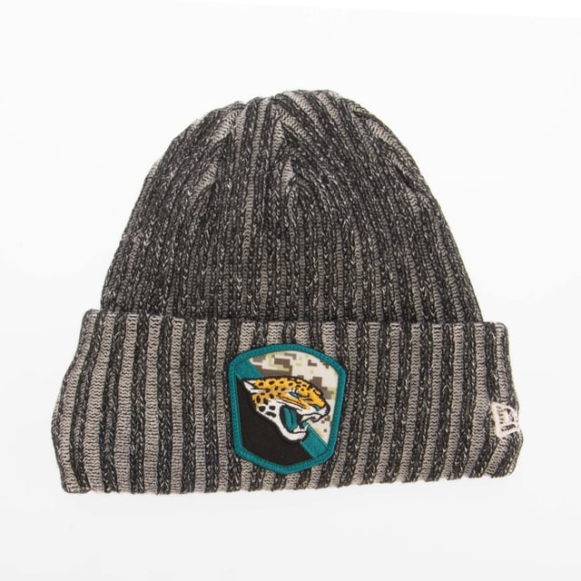Mens New Era Jacksonville Jaguars NFL Salute to Service Bobble Knit Hat in black.- Turned hem.- Knitted.- Embroidered branding.- 100% Acrylic.- Ref: 60423695
