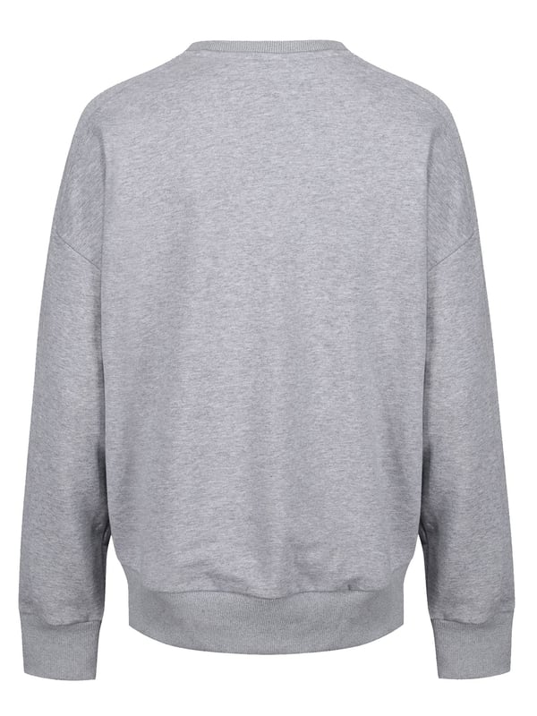 The perfect post-workout sweatshirt from the LUKE womenswear performance range is crafted from a soft recycled cotton and is cut to an oversized fit with dropped shoulders. It is detailed with a curved drop hem and is completed with the brands iconic rubberised lion head badge.