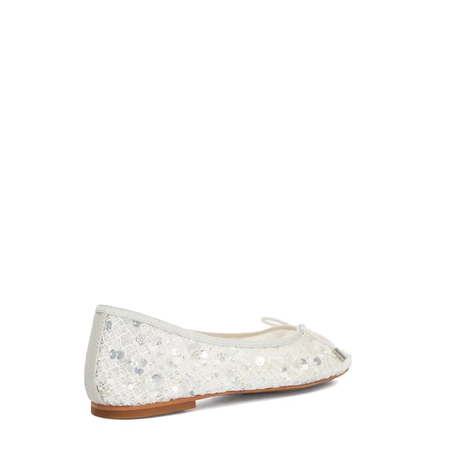 Blending classic ballet design with a playful modern twist, our Hannie flats are adorned with vibrant sequins and a cute bow detail to the round toe. Set on a low stacked heel, this slip-on style will take you from desk to dinner in style and comfort.