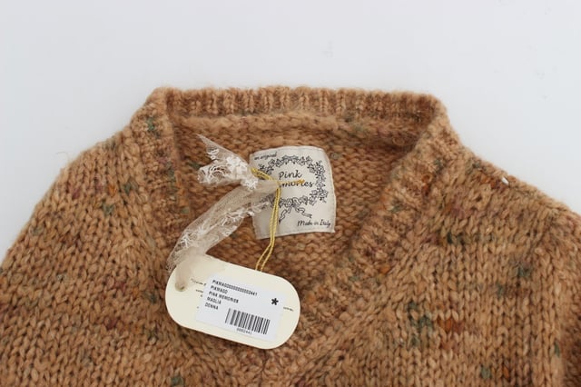 Brand new with tags
  100% Authentic Pink Memories
  Oversize fit
  V-neckline
  Brown color
  Made in Italy
  Logo details
  Material: 57% PC 20% WM 10% Wool 13% PA
Material: 57% PC 20% WM 10% Wool 13% PA