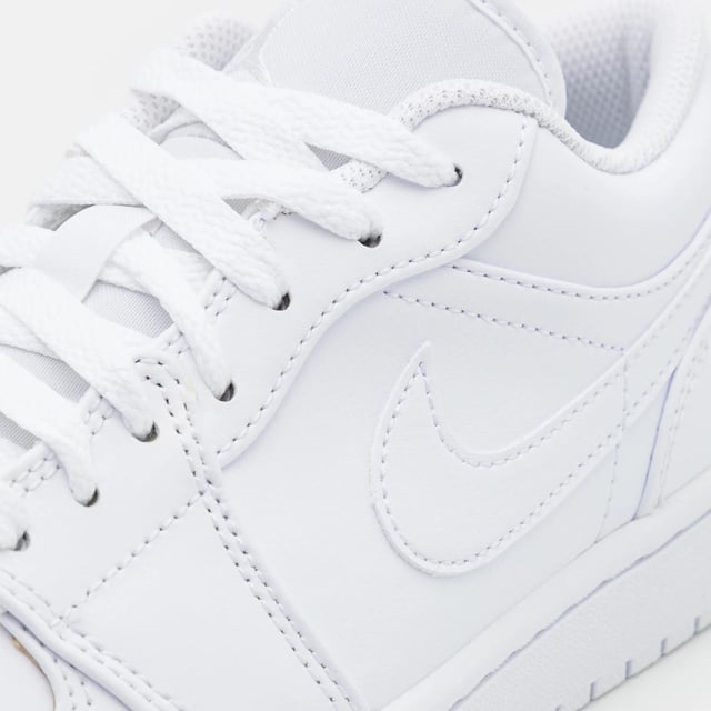 Jordan 1 low mens top