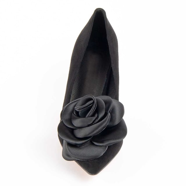 Women's high heel shoes. Comfortable fit. Cushioned natural leather insole. Manufactured by other brands for our brand. Approximate measurements: 7 cm heel.