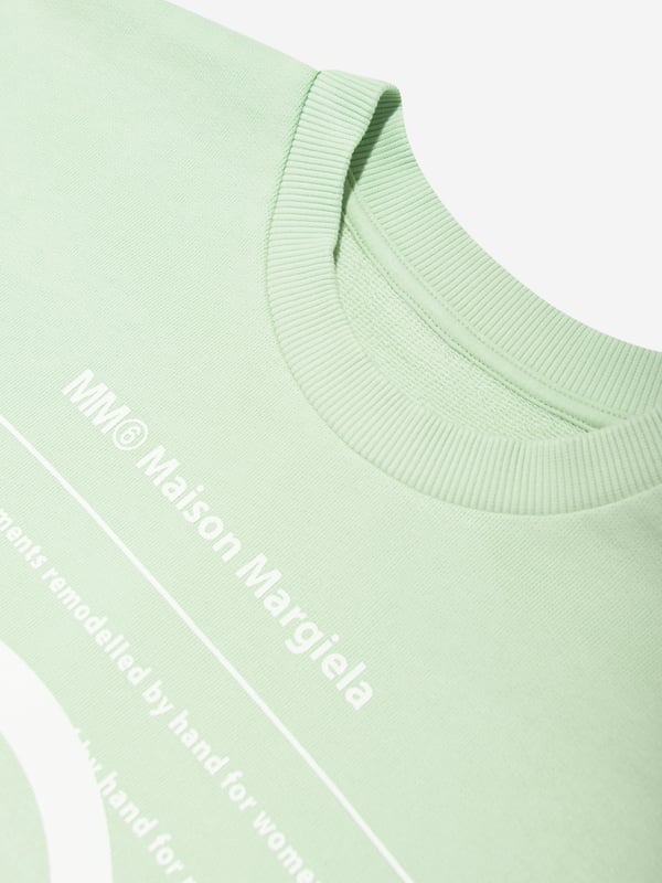 Introducing the  by mm6_maison_margiela in , a premium designer piece that perfectly blends together luxury and functionality. Glance through its key features:Unique Palette: This top displays a brilliant color that brings charm and vibrancy to your ensemble.Superior Quality: Crafted using top-tier materials, the top ensures utmost comfort and durability for prolonged use.Elegant Make: An offering from the esteemed label mm6_maison_margiela, this product carries a strong brand value and aesthetic appeal.Adorn yourself with the  in  and stay ahead in the fashion game. Order now!