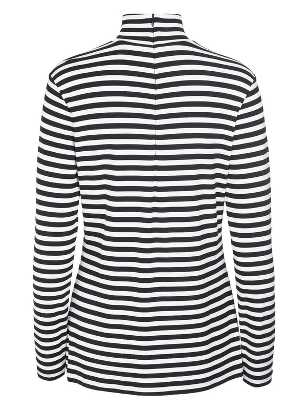 96% viscosa, 4% elastano; suéter de Burberry; Modelo: 4564514; Mano de obra de alta calidad; Mezcla suave de viscosa; Suéter tipo con cuello de tortuga; manga larga; Detalles del logotipo de Burberry