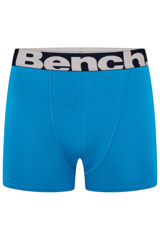 Update your wardrobe essentials with this 7-pack of ‘Keating' boxers from Bench. These boxers feature the iconic Bench logo on the waist, an elasticated jaquard waistband and are made from a Cotton rich fabric for all-day comfortable wear.