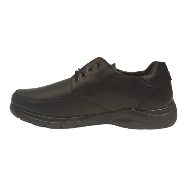 Zapato de cierre de cordones en la zona del empeine con plantilla transpirable. Cuenta con una cómoda suela y una planta shock-absorber antideslizante.