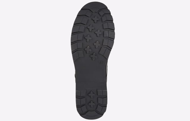 Perfect for work or school, Boulevard deliver these classic Addison black brogues. Designed in a durable synthetic upper in a crisp hi-shine black colourway, and featuring classic punch hole detailing and intricate stitching for increased visual appeal. A durable rubber outsole completes this brogue, making for a sturdy and practical choice.
- Synthetic PU upper
- Classic brogue styling
- Intricate stitch detailing
- Secure 4-hole lace fastening
- Durable TPR Sole