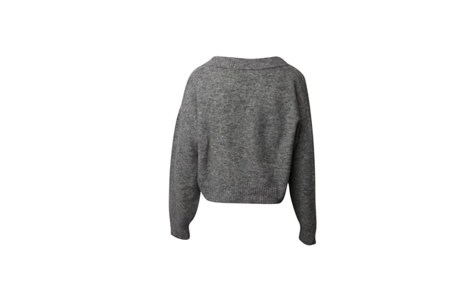 VINTAGE, RRP SOM NY
Byggd på en grund av coola, riktade garderobsbaser, handlar 3.1 Phillip Lim om stark personlig stil. En pionjär inom lyxig amerikansk sportmode, vars iögonfallande Pashli-väska gav honom CFDA-priset för Årets Accessoardesigner, är Phillip Lims designfilosofi centrerad kring en strävan efter tillgänglig, sofistikerad mode.

3.1 Phillip Lim V-ringad Tröja i Grå Polyamid
Färg: grå
Material: Polyamid
Storlek: S
Skick: utmärkt
Tecken på användning: Nej
SKU: 124040