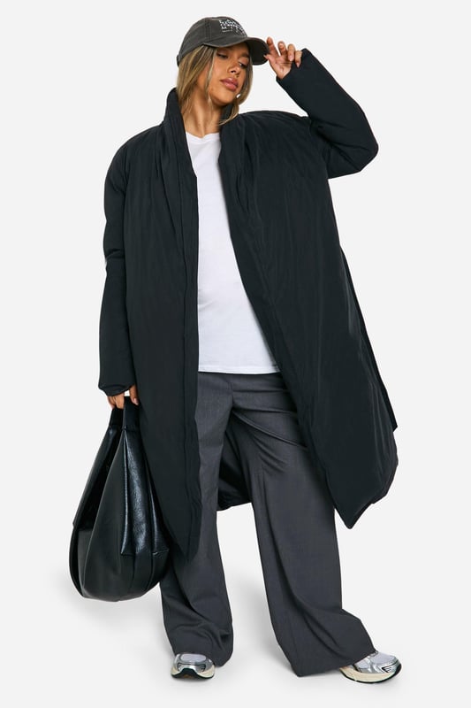 Wrap up in the latest coats and jackets and get out-there with your outerwearBreathe life into your new season layering with the latest coats and jackets from boohoo. Supersize your silhouette in a padded jacket, stick to sporty styling with a bomber, or protect yourself from the elements in a plastic raincoat. For a more luxe layering piece, faux fur coats come in fondant shades and longline duster coats give your look an androgynous edge.