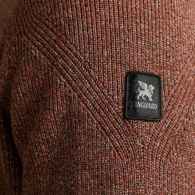 Jersey de hombre de la marca Vanguard. El jersey está hecho de algodón y tiene un corte regular. El algodón suave proporciona una gran comodidad.  Marca: VanguardNombre del modelo: VKW2210300Categoría: suéter de los hombresMateriales: algodónColor: rojo