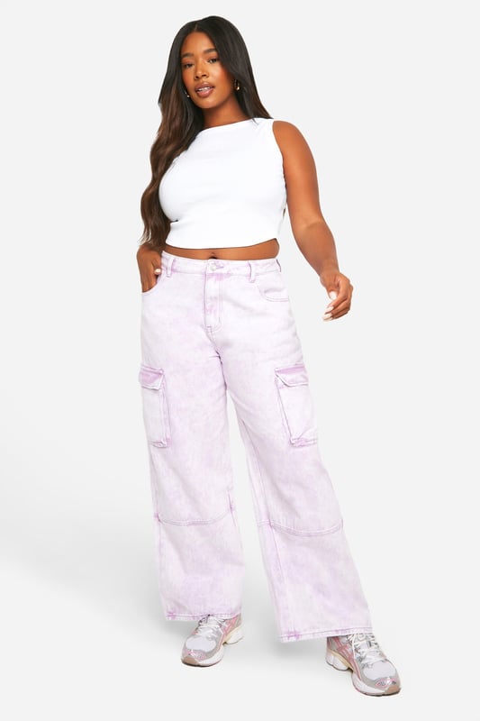 Wide-leg silhouette for a relaxed, on-trend look
        Multiple cargo pockets for added functionality
        High-waisted design to flatter your curves
        Soft denim fabric with stretch for comfort
        Versatile style suitable for various casual occasions
    
    Make a statement with these eye-catching cargo jeans that blend comfort and style effortlessly. The wide-leg cut offers a fashionable silhouette whilst the high-waisted design accentuates your curves beautifully. Perfect for those who love to stay ahead of the trends, these jeans can be styled for a multitude of casual events. Pair them with a cropped top and trainers for a laid-back day out, or dress them up with a fitted bodysuit and heels for a night with friends. The multiple cargo pockets add a practical touch, ideal for keeping your essentials close at hand during family gatherings or weekend adventures. Crafted from a soft denim fabric with a hint of stretch, these jeans ensure all-day comfort without compromising on style. Embrace the utility-inspired trend and make these cargo jeans your go-to choice for effortless, fashion-forward looks.