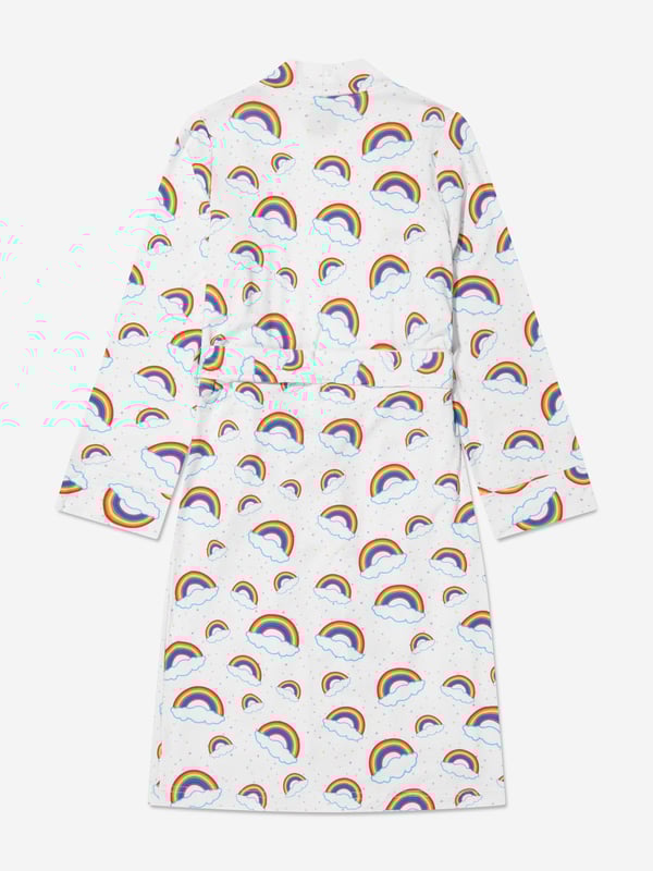 Dream big and feel fab with this girls white bathrobe from AY by Ayla. Cosy and comfortable, the loungewear piece is decorated with an all over rainbow print, displaying a positive energy whilst relaxing. Perfect for lazy days and pyjama parties.‚ Cord-tie Fastening‚ 2 External Pockets