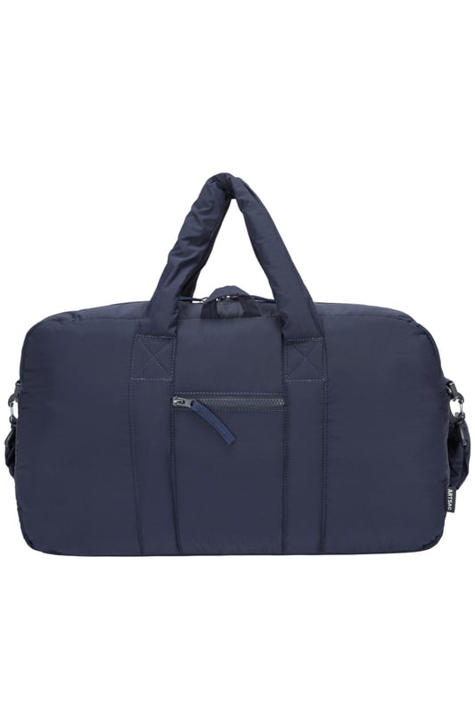 The ultimate carry companion, perfect for every day wear. Featuring a full-length zip top opening and 3 large side pockets, the Harring Padded Triple Holdall is spacious enough for any short or long trip away. Features a detatchable padded shoulder strap. Features: , Padded lightweight nylon, Water resistant, 15 inch padded laptop sleeve - Fits Apple MacBook Pro 16 inch, Grab handle carry straps, Removable padded shoulder strap allowing crossbody styling, Zip top opening to main compartment, ARTSAC screen printed logo, Triple front zip pocket with loops, Internal zip pocket, 2 Internal mobile phone slip pockets - Fits normal and plus size smart phones, 3 Internal pen slip pockets, External rear zip pocket Style Ref: 52010 NAVY