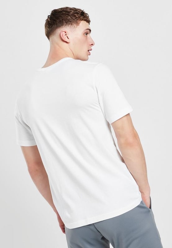 Nike Air Max Short Sleeve T-shirt from Nike.        
Made of Light and Durable Cotton, Which Ensures All-day Wearing Comfort.        
It Has a Round Neckline and Short Sleeves That Emphasize the Classic Cut of the Whole.        
The T Shirt Nike Air Max Branding on the Chest.