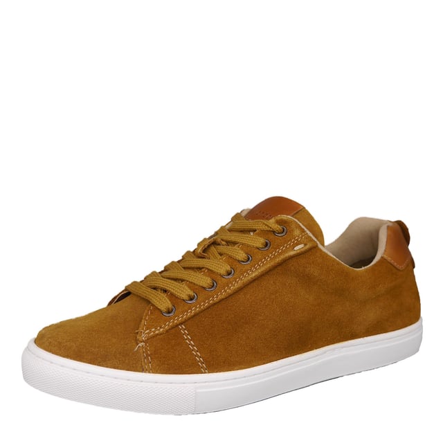 Discover Romford, combining classic design with complete comfort for the ultimate everyday trainer. The minimal and chic styling makes them the perfect partner for all of your smart-casual looks.