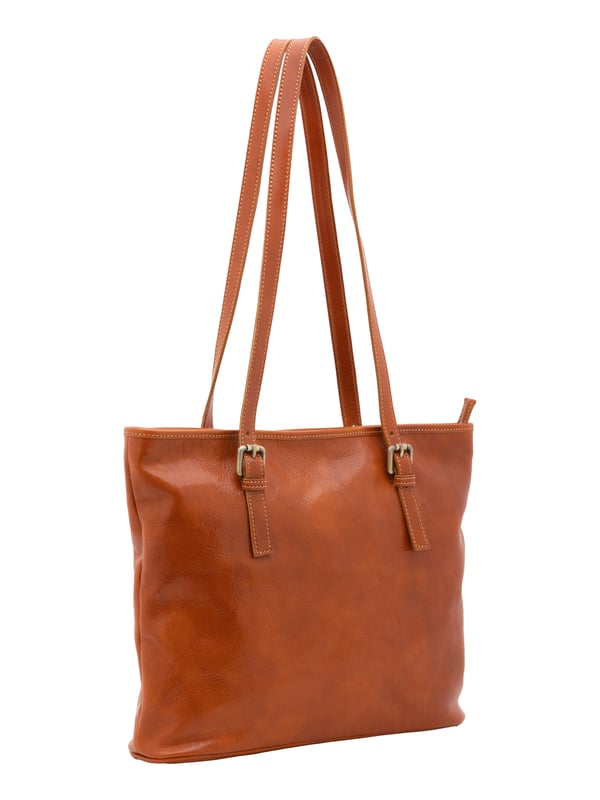 Bolso bandolera para mujer. El cierre es con cremallera. Los bolsillos internos son dos con cremallera y dos abiertos. Los bolsillos externos son uno en la espalda con cremallera. Falta la correa para el hombro. El mango es de piel. Hay dos compartimentos internos. El material exterior es auténtica piel de vacuno. Internamente está forrado en algodón. Medidas: 31x41x10 cm. Hecho en Italia