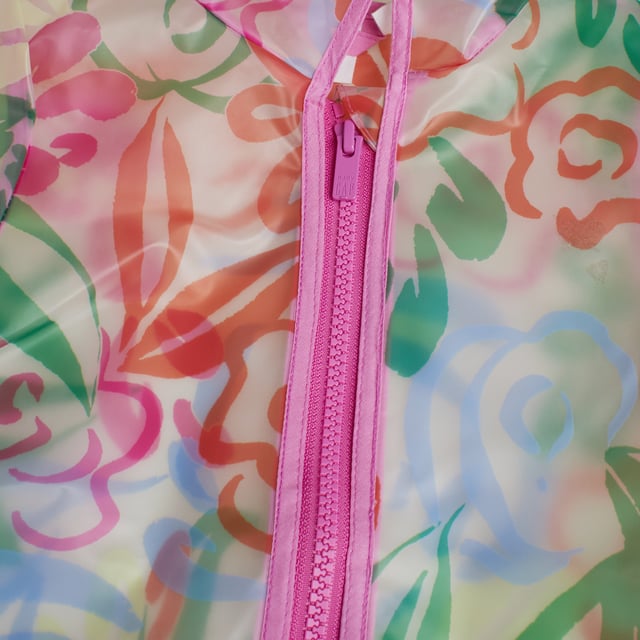 Girls' raincoat with a colorful and fun design, ideal for rainy days.

 Made from a transparent, water-resistant material, it features a vibrant floral print that adds a cheerful touch to the outfit.

 The garment includes a hood for added protection and a front zipper closure for easy use.

 The roomy sleeves and lightweight design allow for freedom of movement, making it a perfect choice for keeping little ones dry and comfortable during outings in rainy weather.
 Composition: 100% Polyurethane
 Care:
- Clean with a damp cloth.
 - Avoid using a washing machine.
 - Air dry.
 - Do not iron or use bleach.