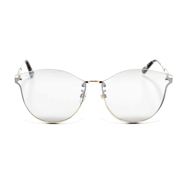 SK0302 Sonnenbrille mit Acetatrahmen.

 Form und Design:
 - Diese Swarovski-Brille hat eine Cat-Eye-Silhouette.

 Material des Rahmens:
 - Der Rahmen dieser Brille ist aus Metall gefertigt.
 - Die Verwendung von Metall sorgt für Haltbarkeit und Leichtigkeit des Rahmens.
 - Das macht die Brille langlebig und angenehm zu tragen.

 Metallbügel:
 - Die Bügel sind ebenfalls aus Metall, passend zum Rahmenmaterial.
 - Das Metall an den Bügeln verleiht der Struktur der Brille Festigkeit und Stabilität.

 Details zur Marke:
 - Gravur der Marke Swarovski auf dem Glas und den Bügeln.
 - Diese Designelemente tragen dazu bei, das Modell eindeutig als Teil der Swarovski-Brillenkollektion zu identifizieren.

 Brillengläser:
 - Die Gläser sind von hoher Qualität.
 - Sie bieten einen hervorragenden UV-Schutz und sorgen für eine scharfe, klare Sicht.
 Maße: Höhe der Gläser: 52 mm. Breite der Gläser: 66 mm. Steg: 15 mm. Bügel: 145 mm.
 Zusammensetzung: Azetat
 Pflege:
Verwenden Sie zur Reinigung Ihrer Sonnenbrille ein weiches, sauberes Mikrofasertuch. Diese Art von Tuch zerkratzt die Gläser nicht.
 Vermeiden Sie die Verwendung von Scheuermitteln, Reinigungsmitteln, Alkohol oder Aceton, da diese die Gläser und die Antireflex-Behandlung beschädigen können.