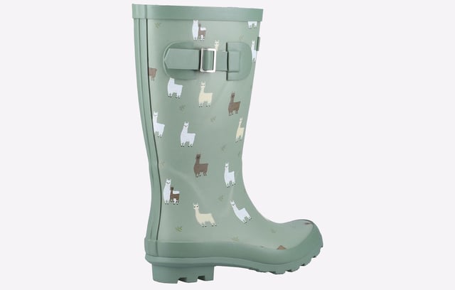 Farmyard knee-length wellington for juniors who are looking to make a splash! The memory foam footbed gives that extra bit of comfort too.
- Memory foam footbed- Rubber upper- Textile lining- Rubber traction sole unit with chunky cleated heel