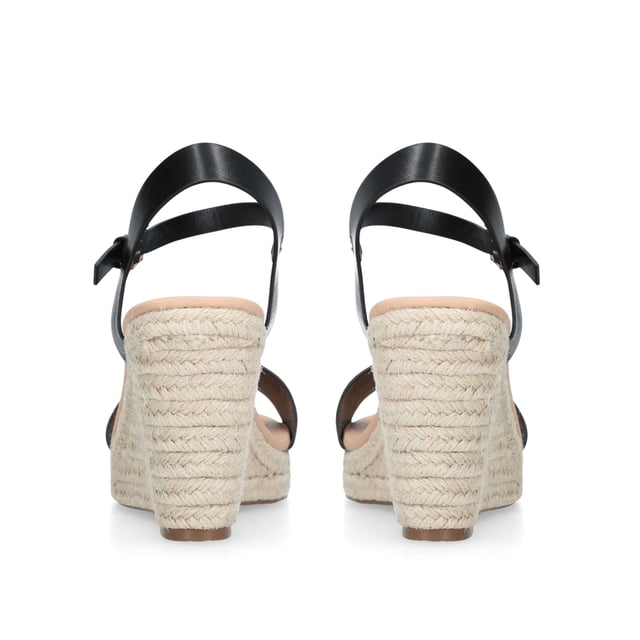 Miss KG Paulina Heels