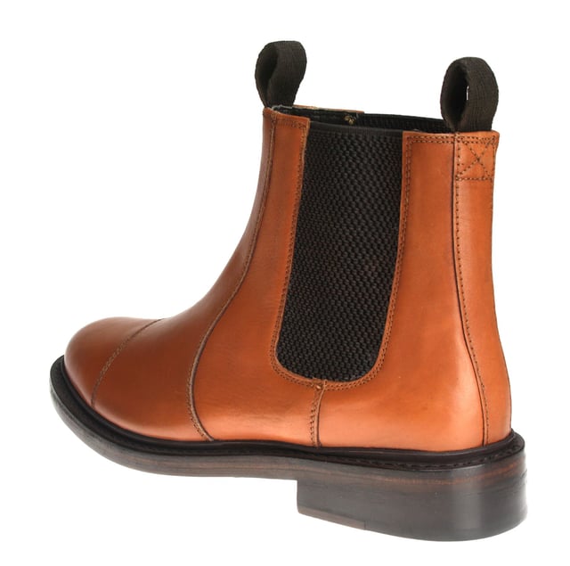Benchgrade handmade footware. The Benchgrade brand was established in 1920 in London and strive to provide quality and hardwearing footwear.
Ideal for any formal or casual occasions, in tan brown or black with full leather lining and goodyear welted leather sole. This handmade harewood dealer also includes a leather heel with pvc insert for traction. Availble in size 7-12
