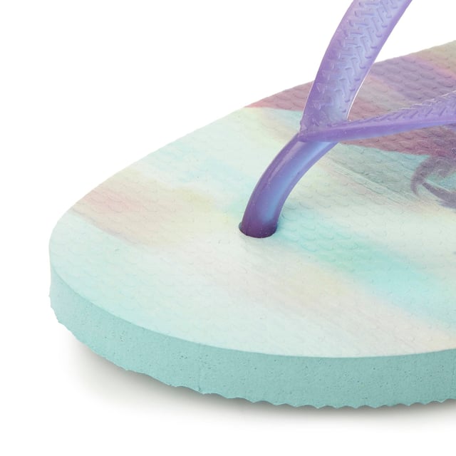 Live out your Rio summer dreams in this scenic jelly flip flop. With airbrush effect sole design and jelly straps with metallic branding. Made in Brazil with non-slip finish, heat and water resistant.