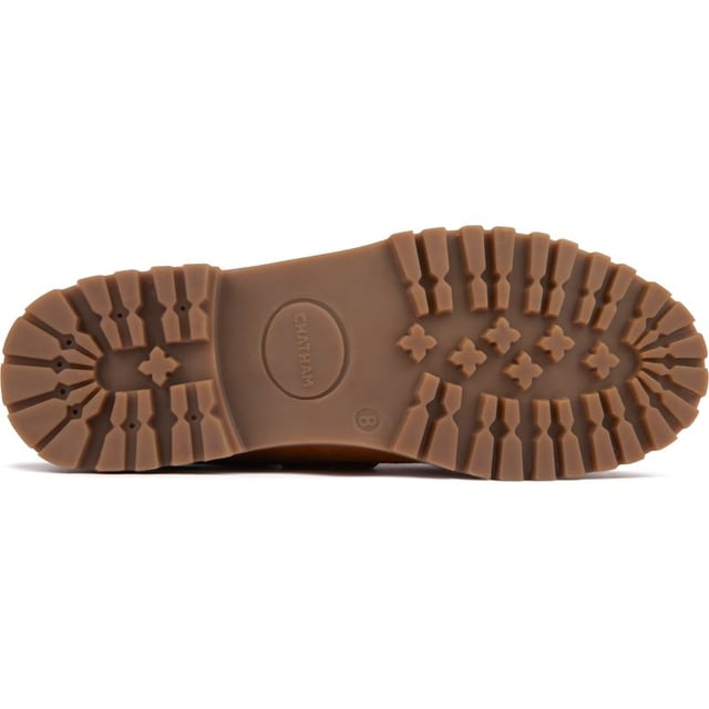 Step Out In Maritime Style, With Effortless Sophistication And A Rough Edge, Ready To Take On The Waves.the Brown Chatham Marine Sperrin Boat Shoes Feature A Timeless Moc Toe Design, Metal Eyelet Detailing And A Sturdy Rubber Sole For Slip-resistant Traction, While The Leather Lining And Cushioning Leather Insole Comfort Your Feet With Every Step. The Designer Label On The Side Adds A Signature Touch.