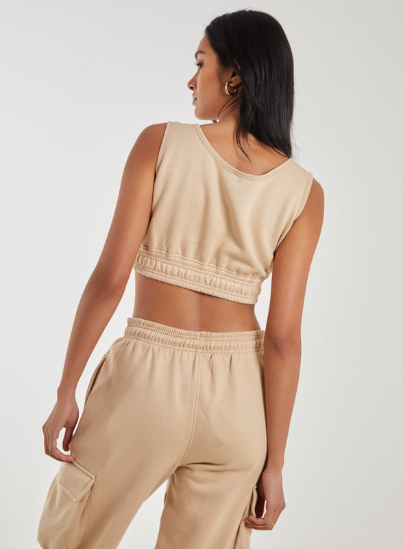 Ideal for both indoor and outdoor loungewear, our Cropped Lounge Bralette is soft and comfy. Mix and match with different pieces or style them with your own casual outerwear!